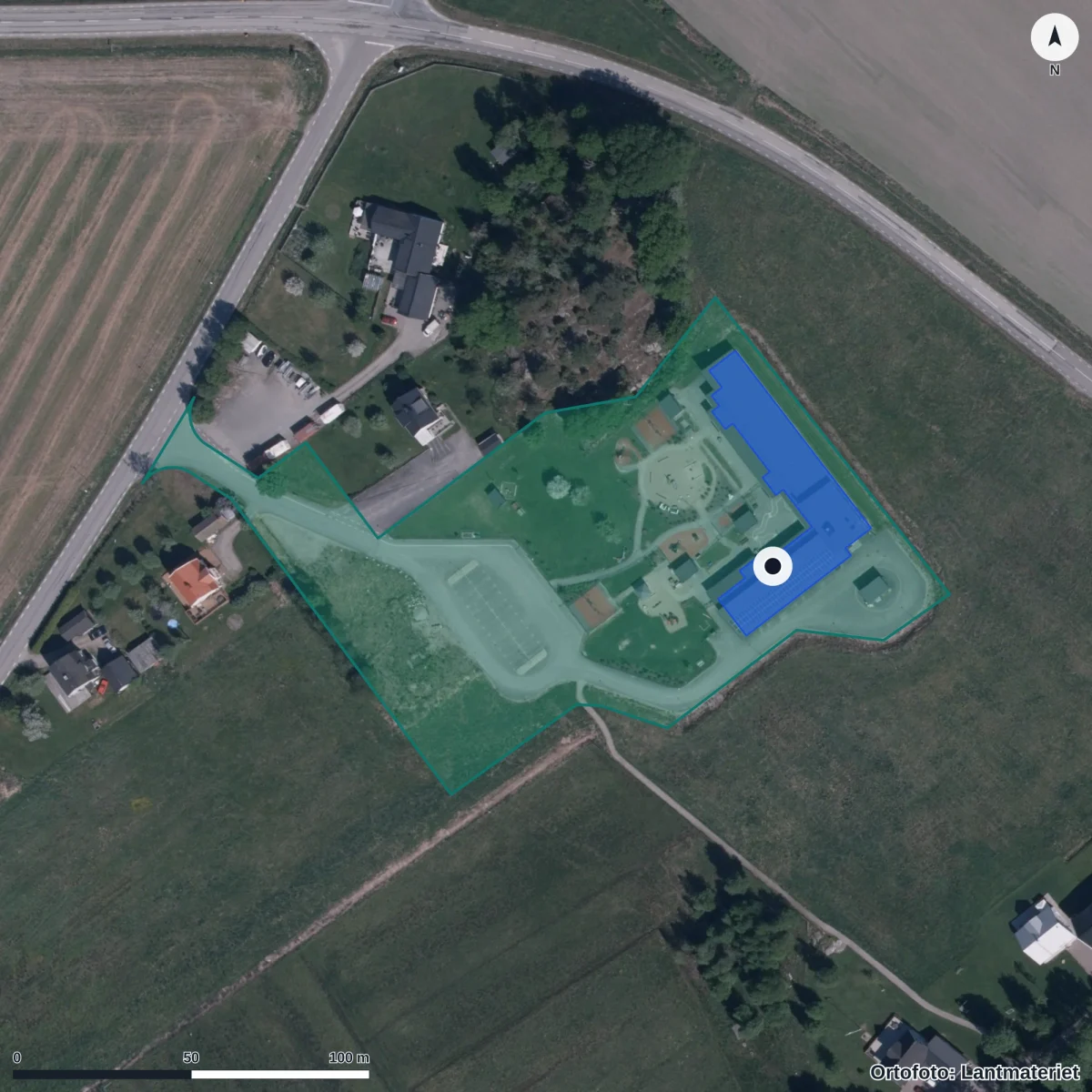 Aerial view of Skee Förskola, orthophoto from Lantmäteriet