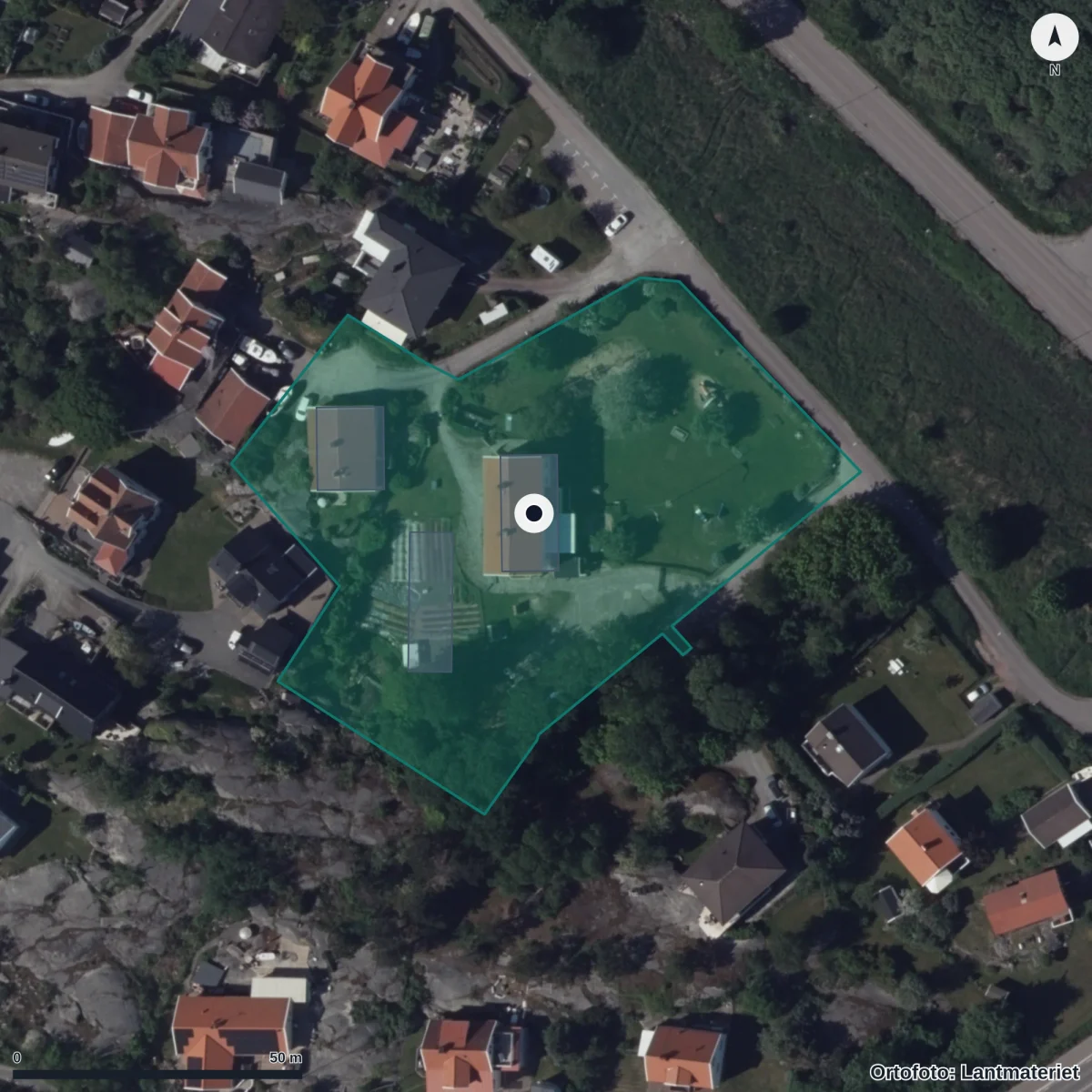 Flygbild över Föräldrakooperativet Sjöstjärnan, ortofoto från Lantmäteriet