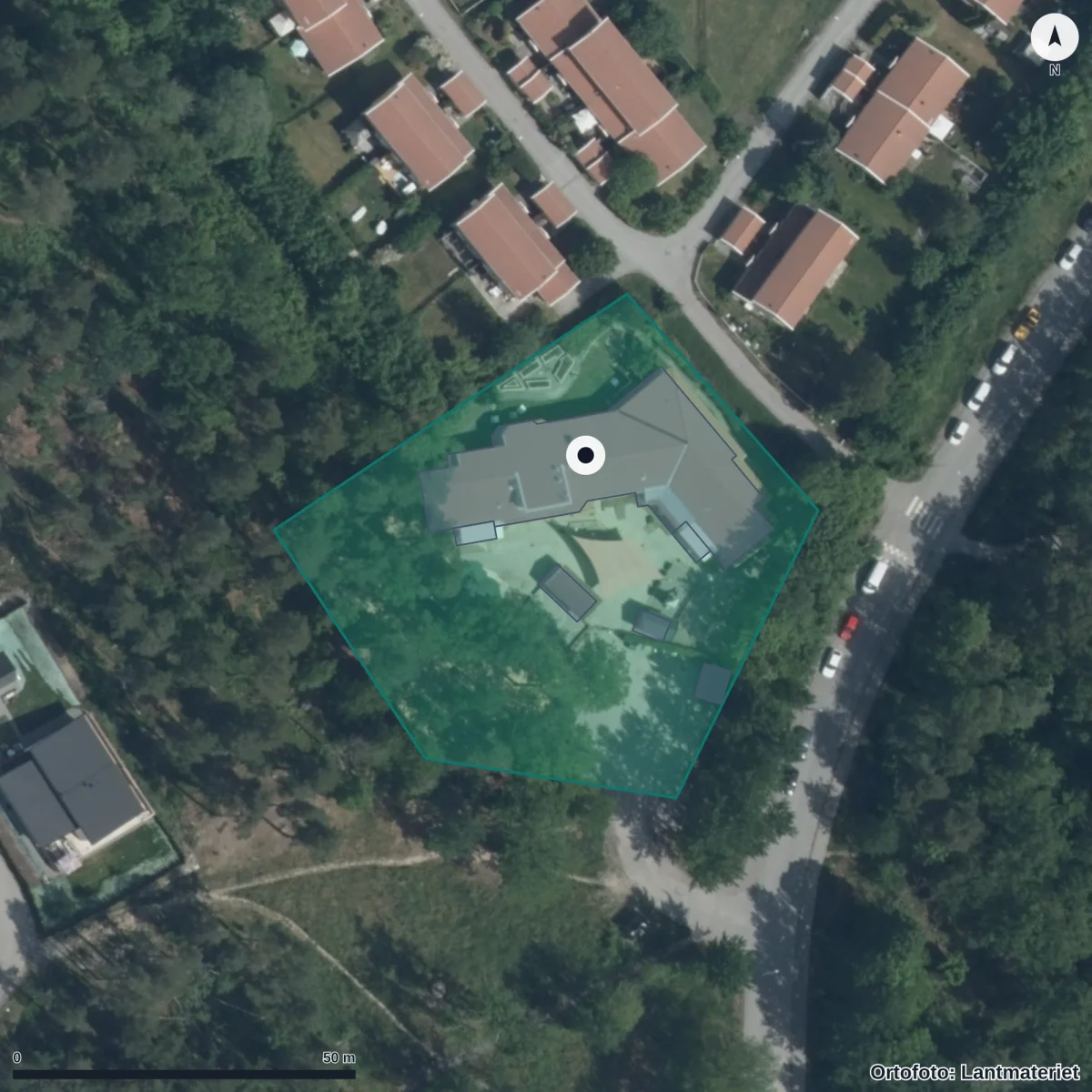 Flygbild över Skogsbäckens Förskola, ortofoto från Lantmäteriet