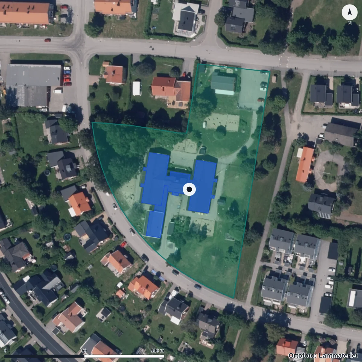 Aerial view of Förskolan Linnéan, orthophoto from Lantmäteriet