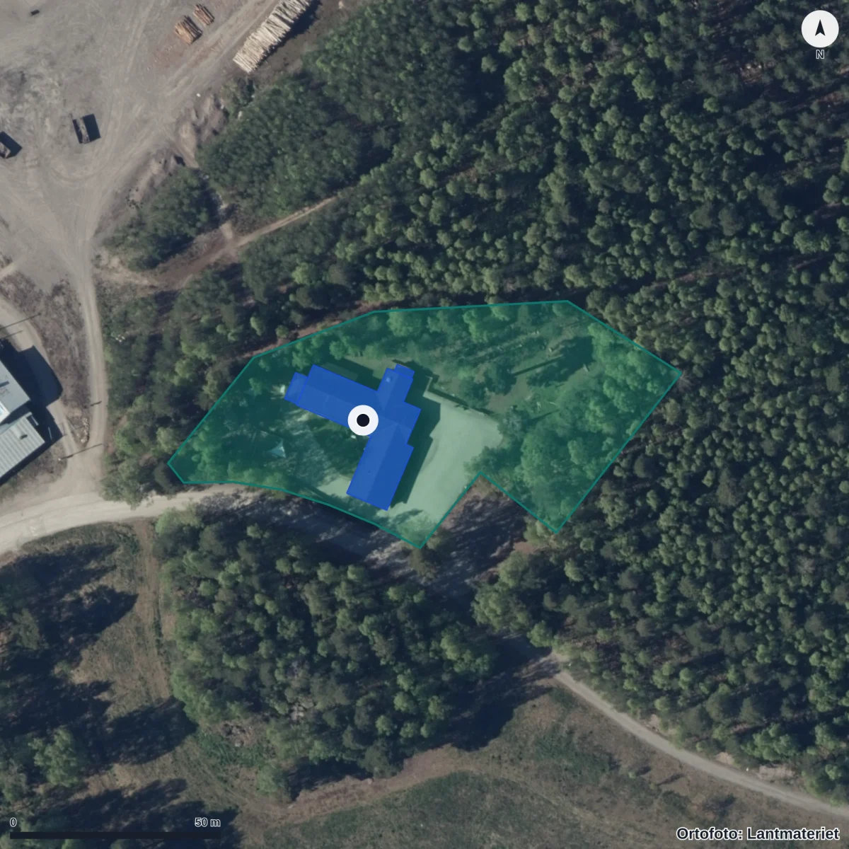 Flygbild över Skogsfrönas Förskola, ortofoto från Lantmäteriet