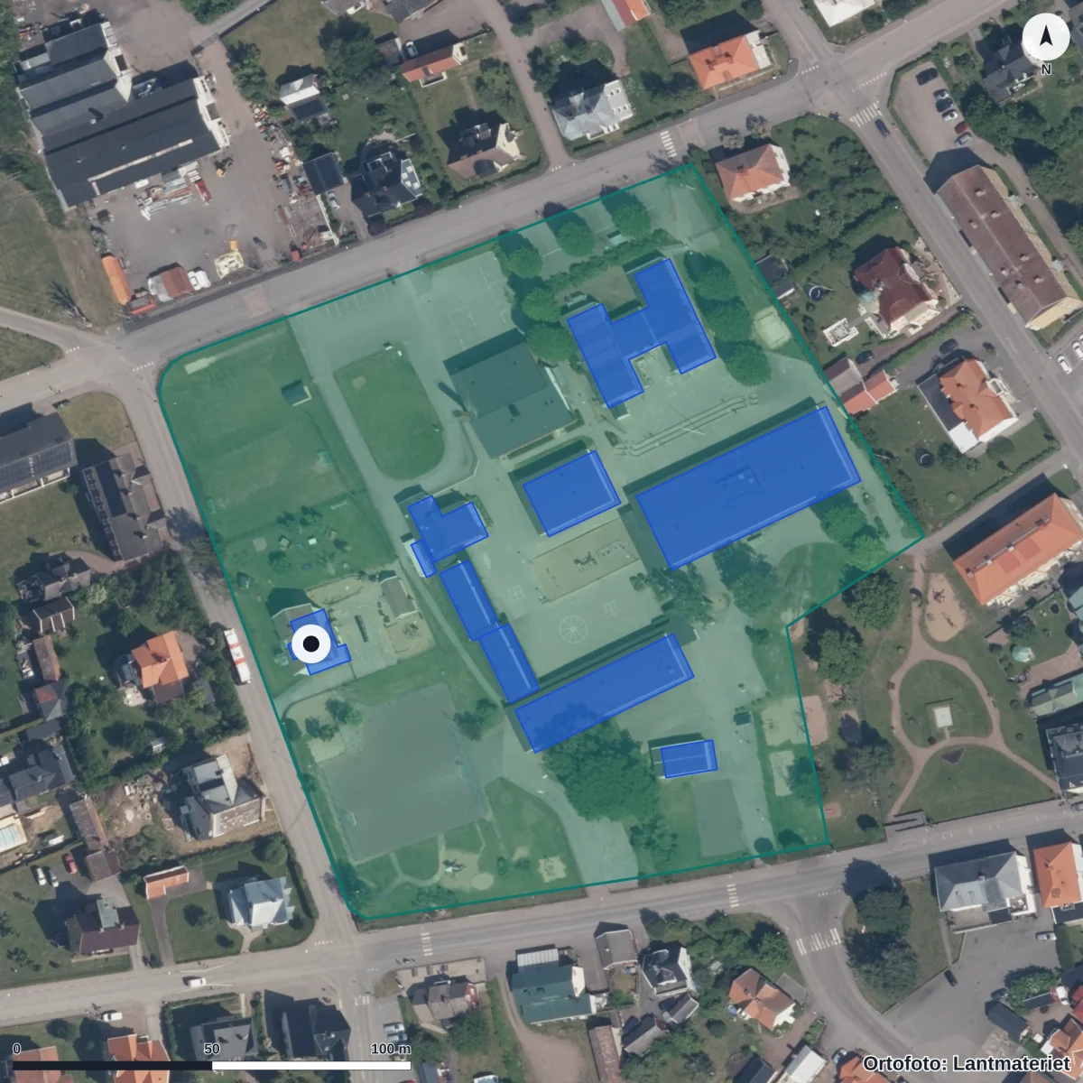 Flygbild över Ek.för. Förskolan Vk, ortofoto från Lantmäteriet