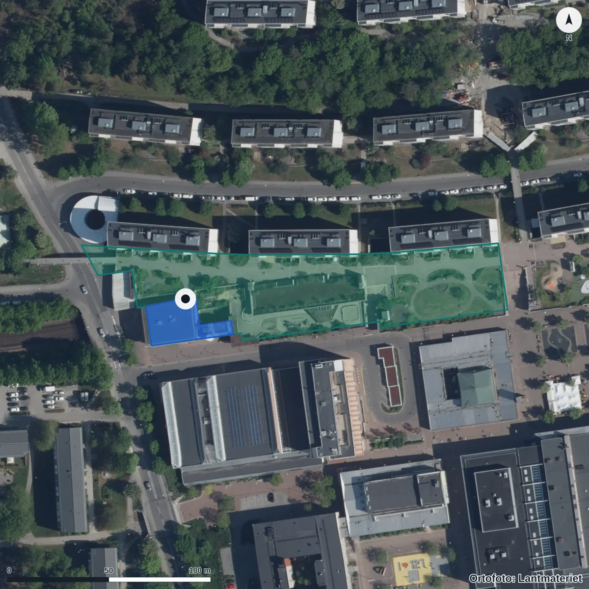Flygbild över Förskolan Vågskålen, ortofoto från Lantmäteriet