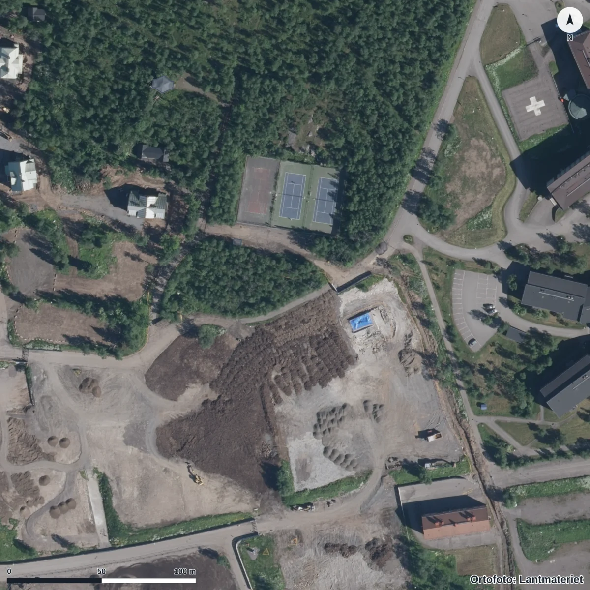 Flygbild över Hjalmar Lundbohms Förskola, ortofoto från Lantmäteriet