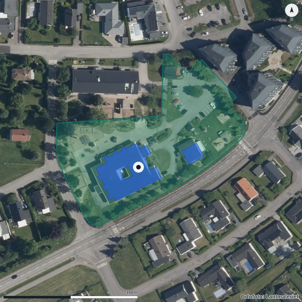 Flygbild över Solstrålens Förskola, ortofoto från Lantmäteriet
