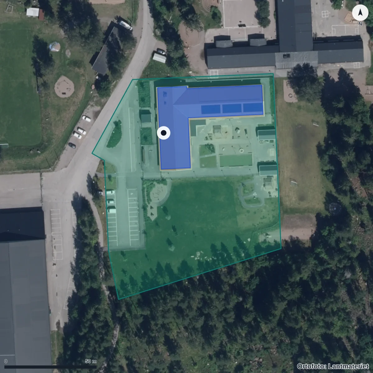 Flygbild över Förskolan Linnéan, ortofoto från Lantmäteriet
