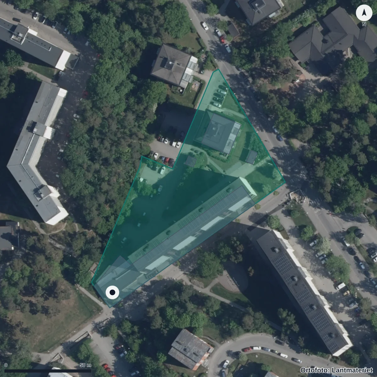 Flygbild över Hässelby International Preschool, ortofoto från Lantmäteriet