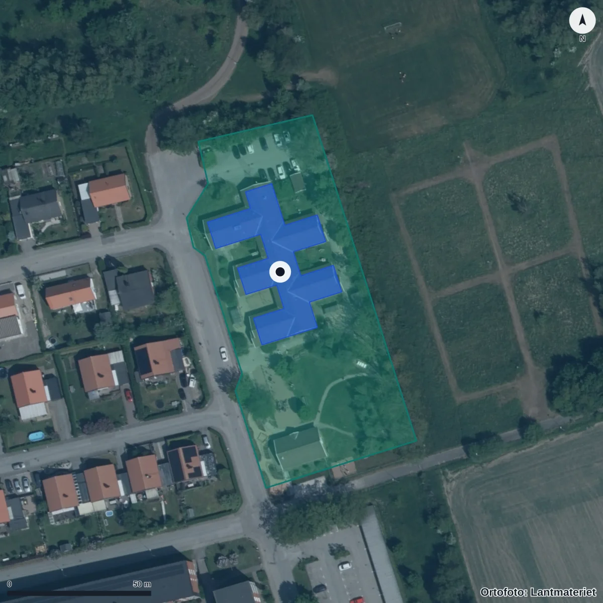 Flygbild över Bergabo Förskola, ortofoto från Lantmäteriet