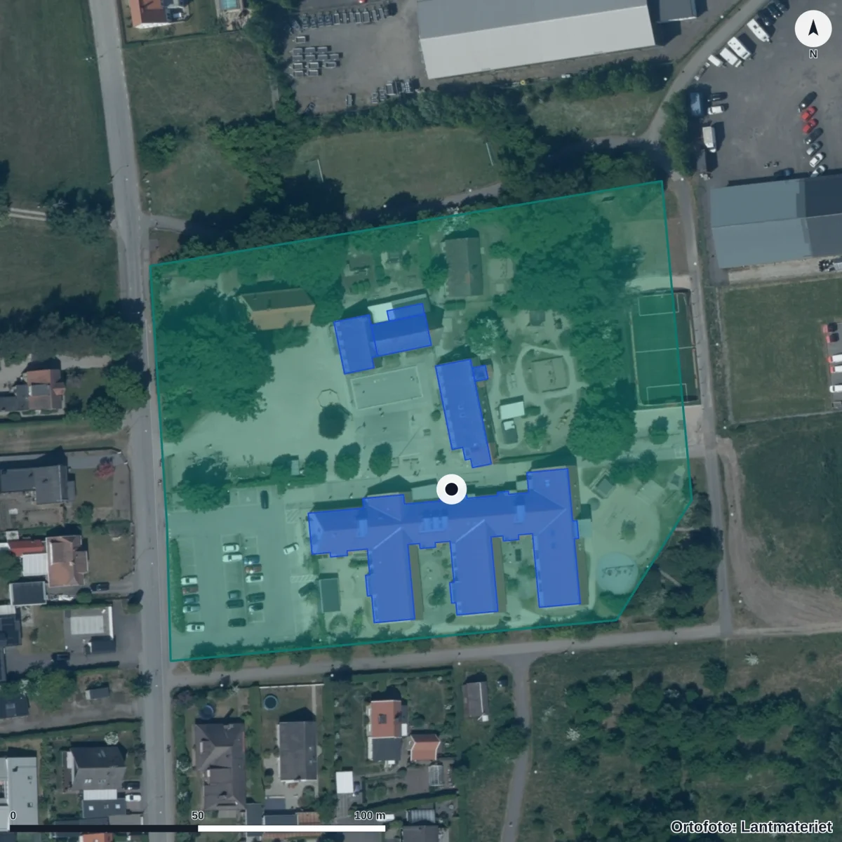 Flygbild över Montessori Bjerred, ortofoto från Lantmäteriet