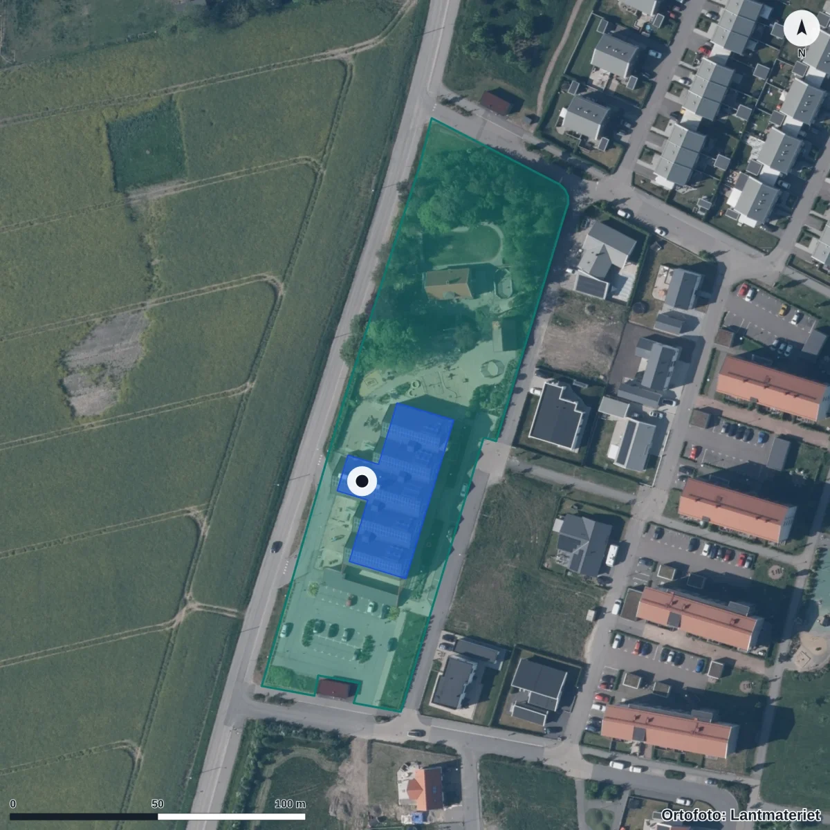 Flygbild över Åkerbrukets Förskola, ortofoto från Lantmäteriet