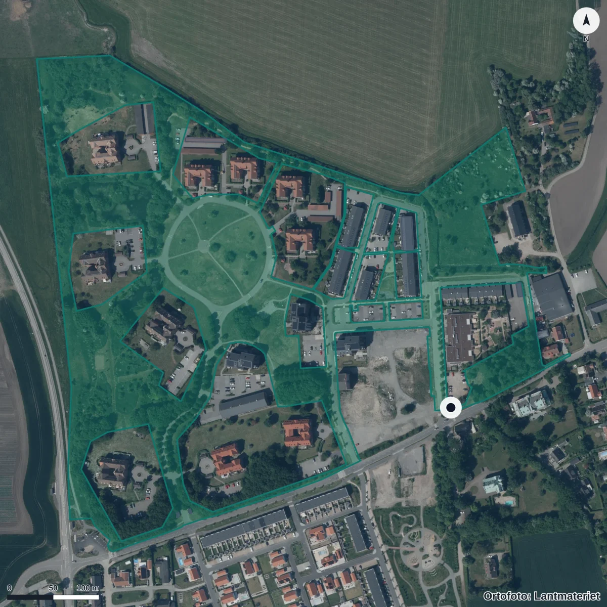Flygbild över Bruksparkens Förskola Förening, ortofoto från Lantmäteriet