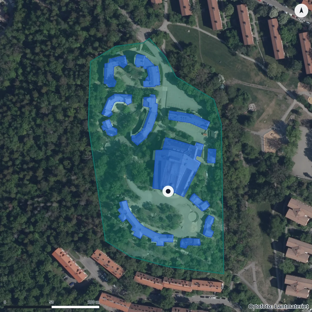 Flygbild över Förskolan Solgården, ortofoto från Lantmäteriet