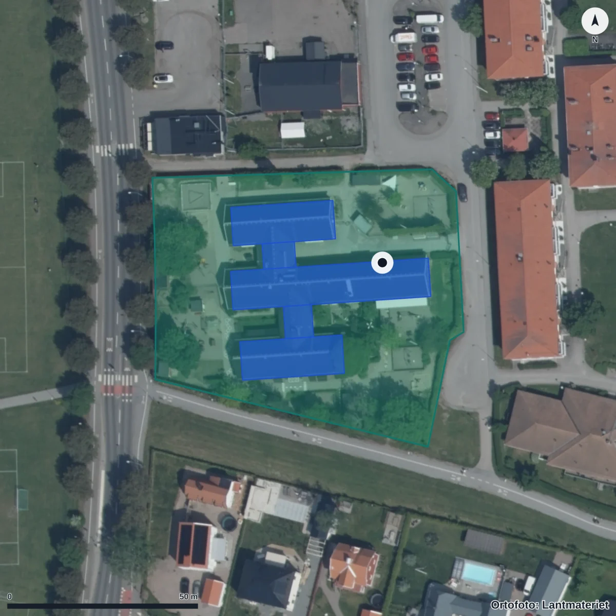 Flygbild över Förskolan Laxen, ortofoto från Lantmäteriet