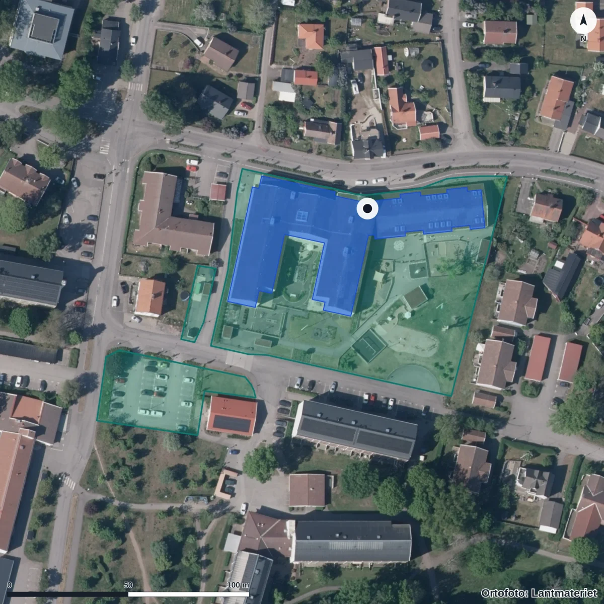 Flygbild över Förskolan Solhem, ortofoto från Lantmäteriet