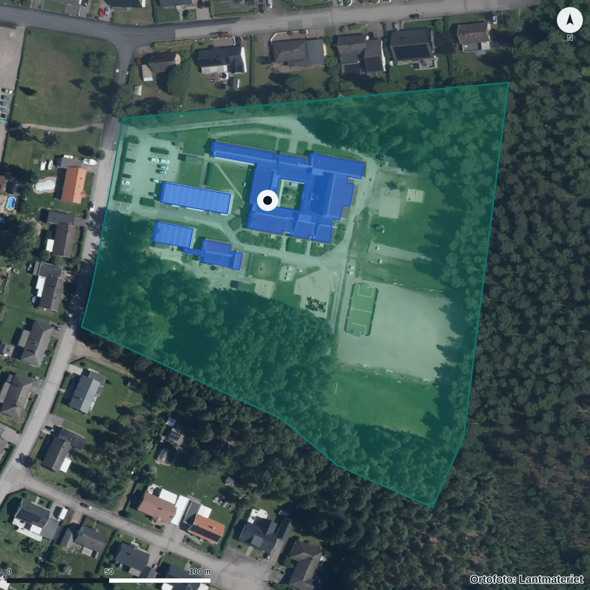 Flygbild över Timsfors Förskola, ortofoto från Lantmäteriet