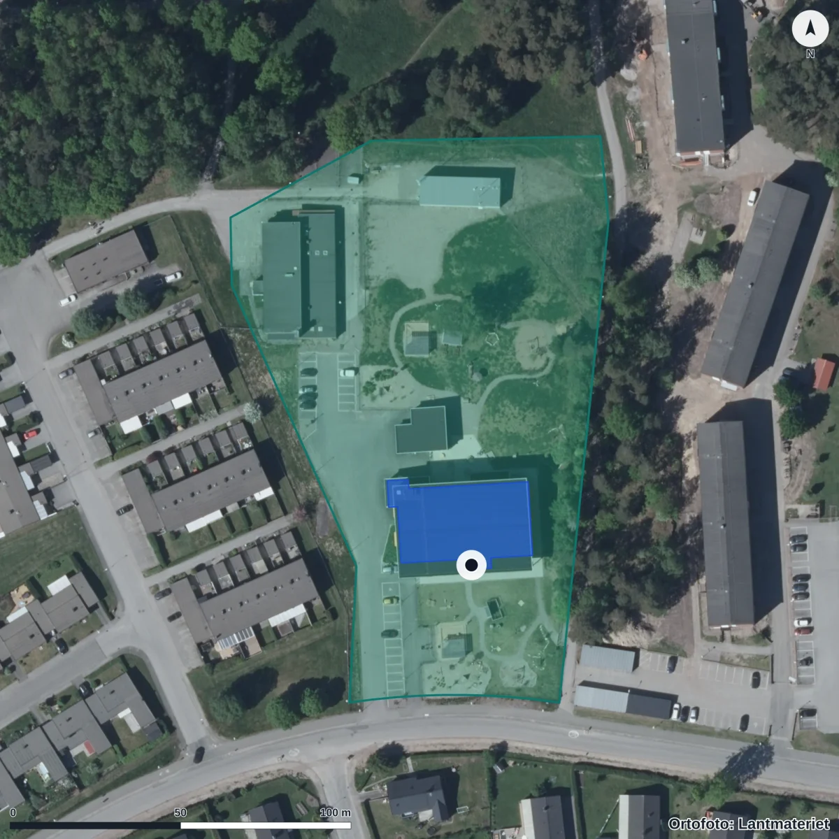 Flygbild över Kronoparkens Förskola, ortofoto från Lantmäteriet