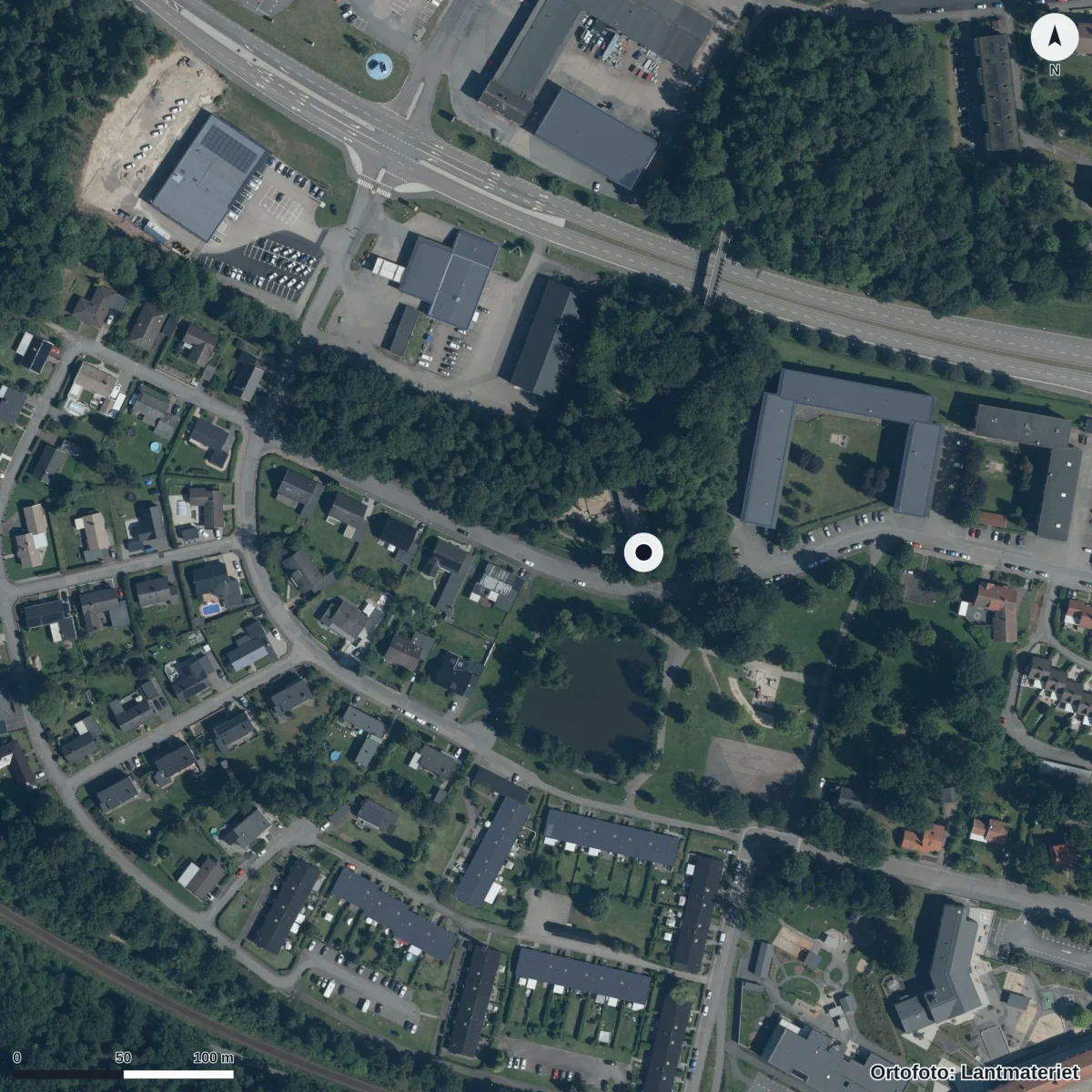 Flygbild över Vena Förskola, ortofoto från Lantmäteriet
