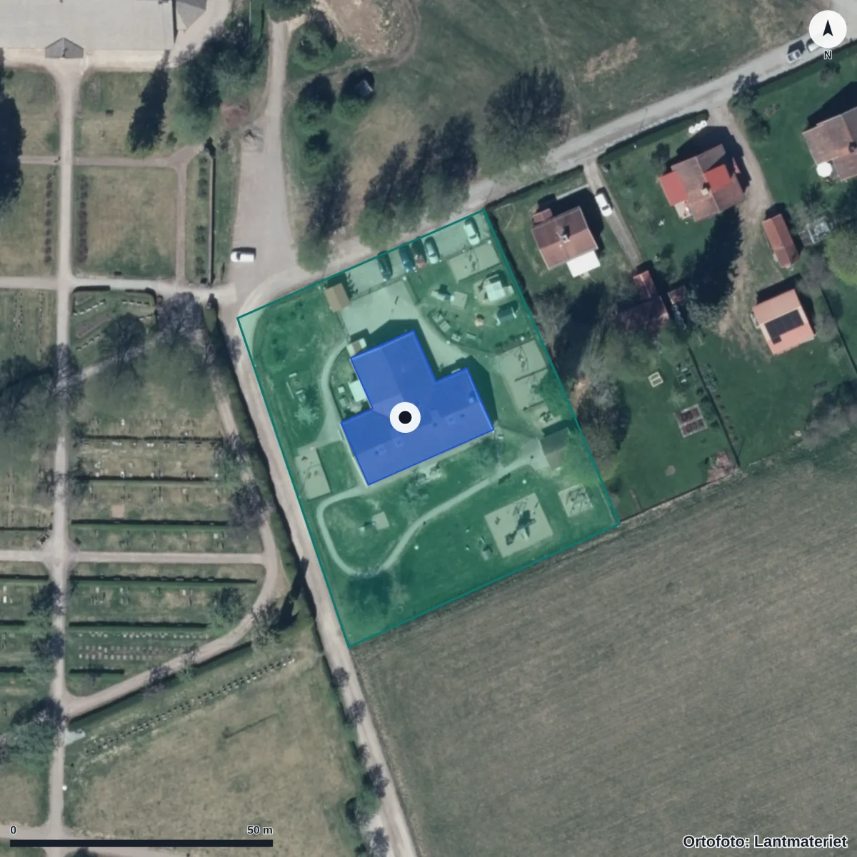 Flygbild över Förskolan Igelkotten, ortofoto från Lantmäteriet