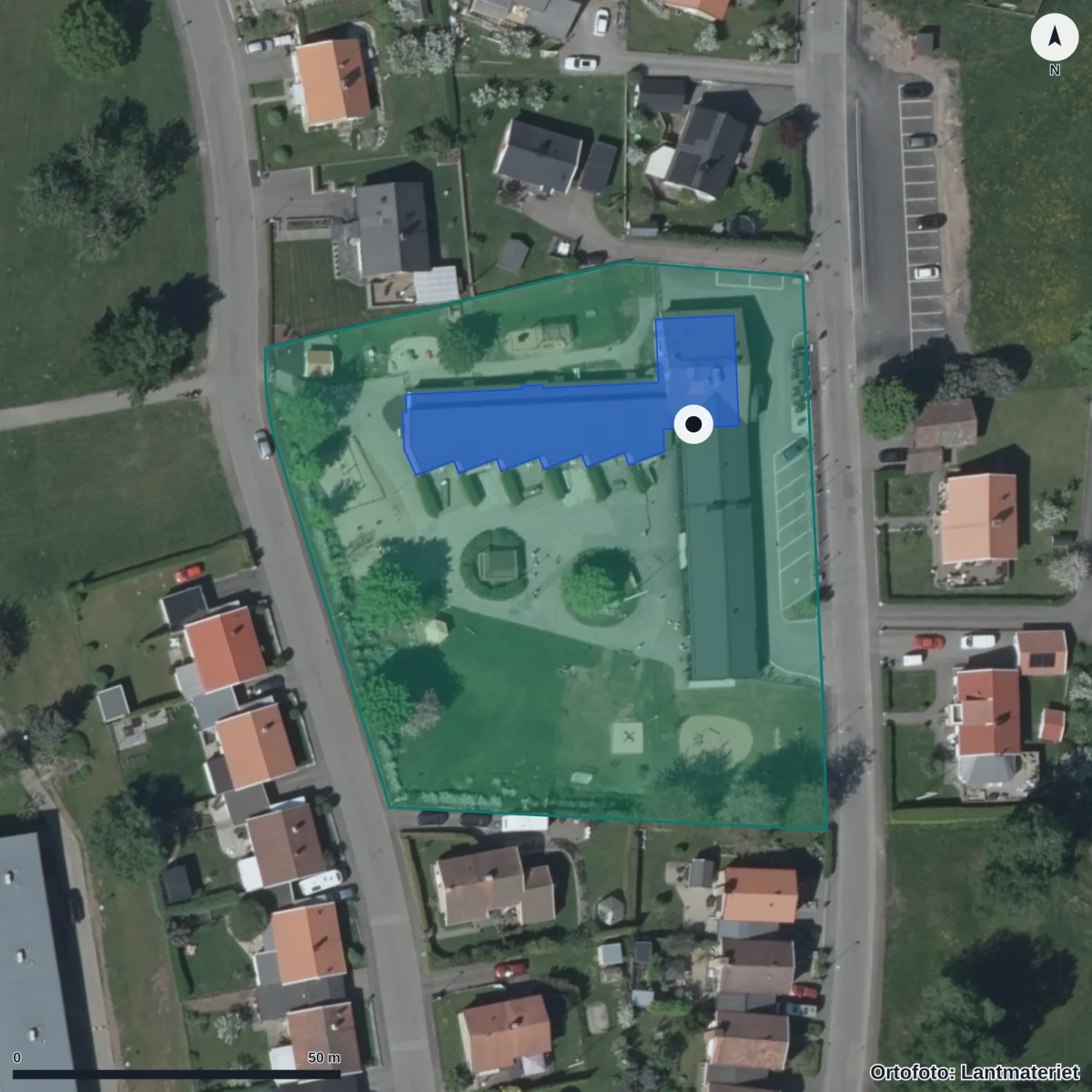 Flygbild över Gläntans Förskola, ortofoto från Lantmäteriet