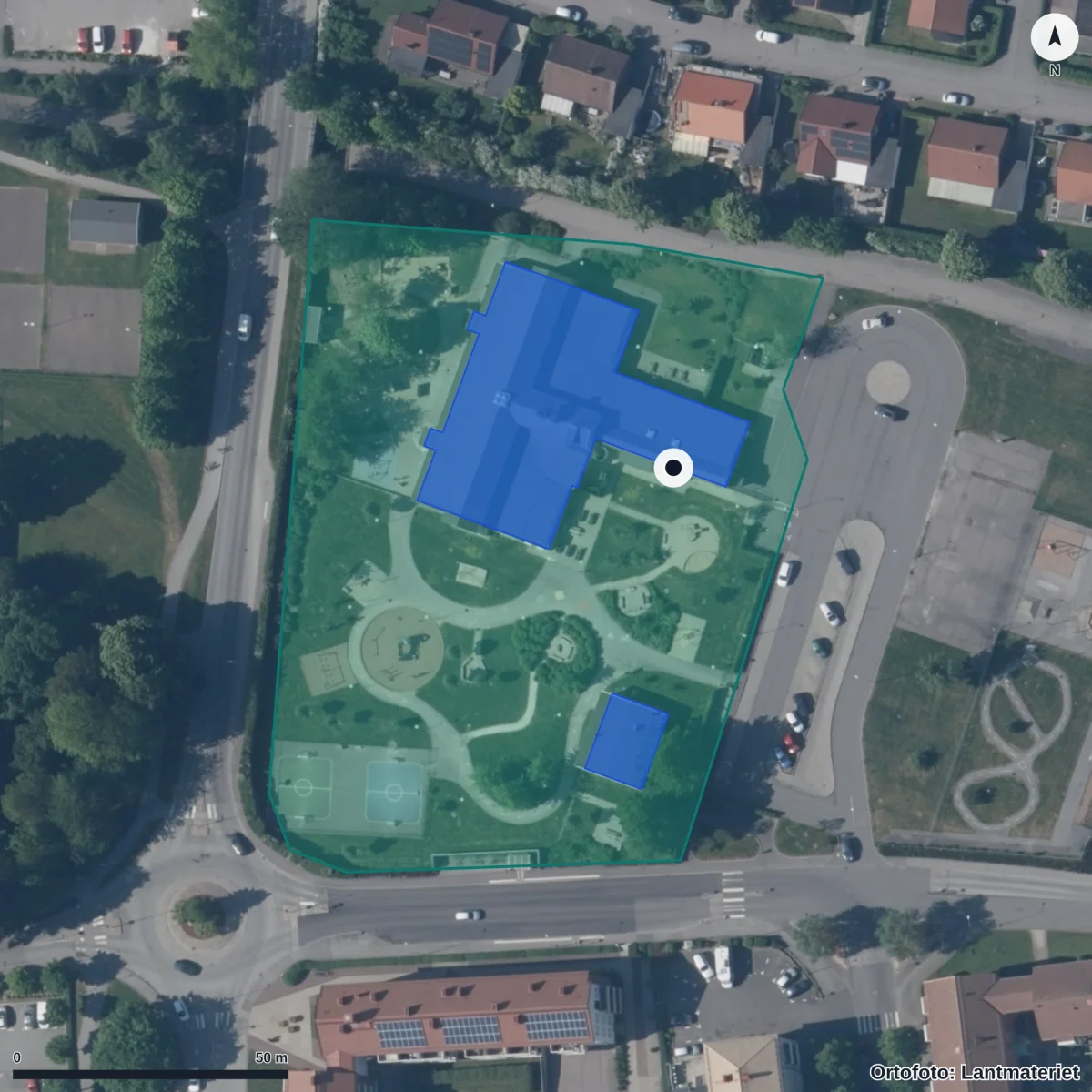 Flygbild över Floraparkens Förskola, ortofoto från Lantmäteriet