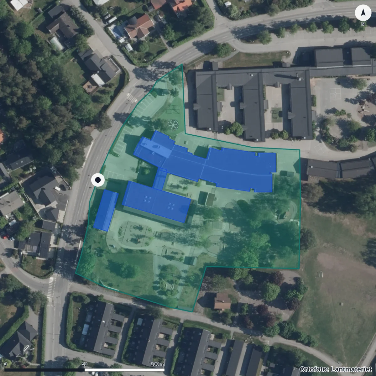 Flygbild över Vattmyra Förskola ,k,, ortofoto från Lantmäteriet