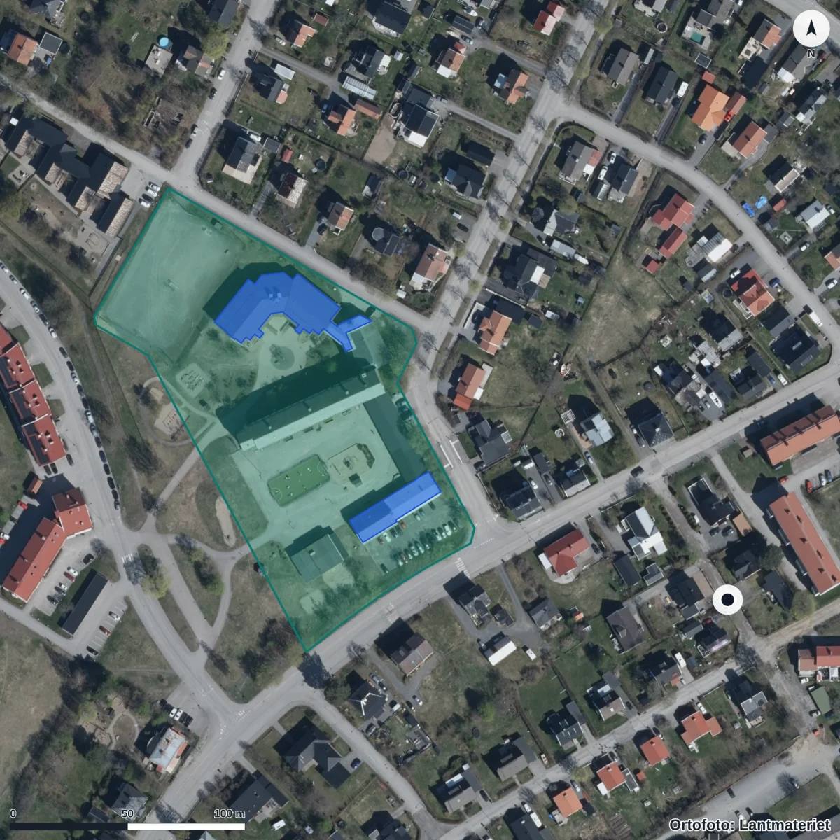 Flygbild över Lilla Förskolan Ekonomisk Förening Härnösand, ortofoto från Lantmäteriet