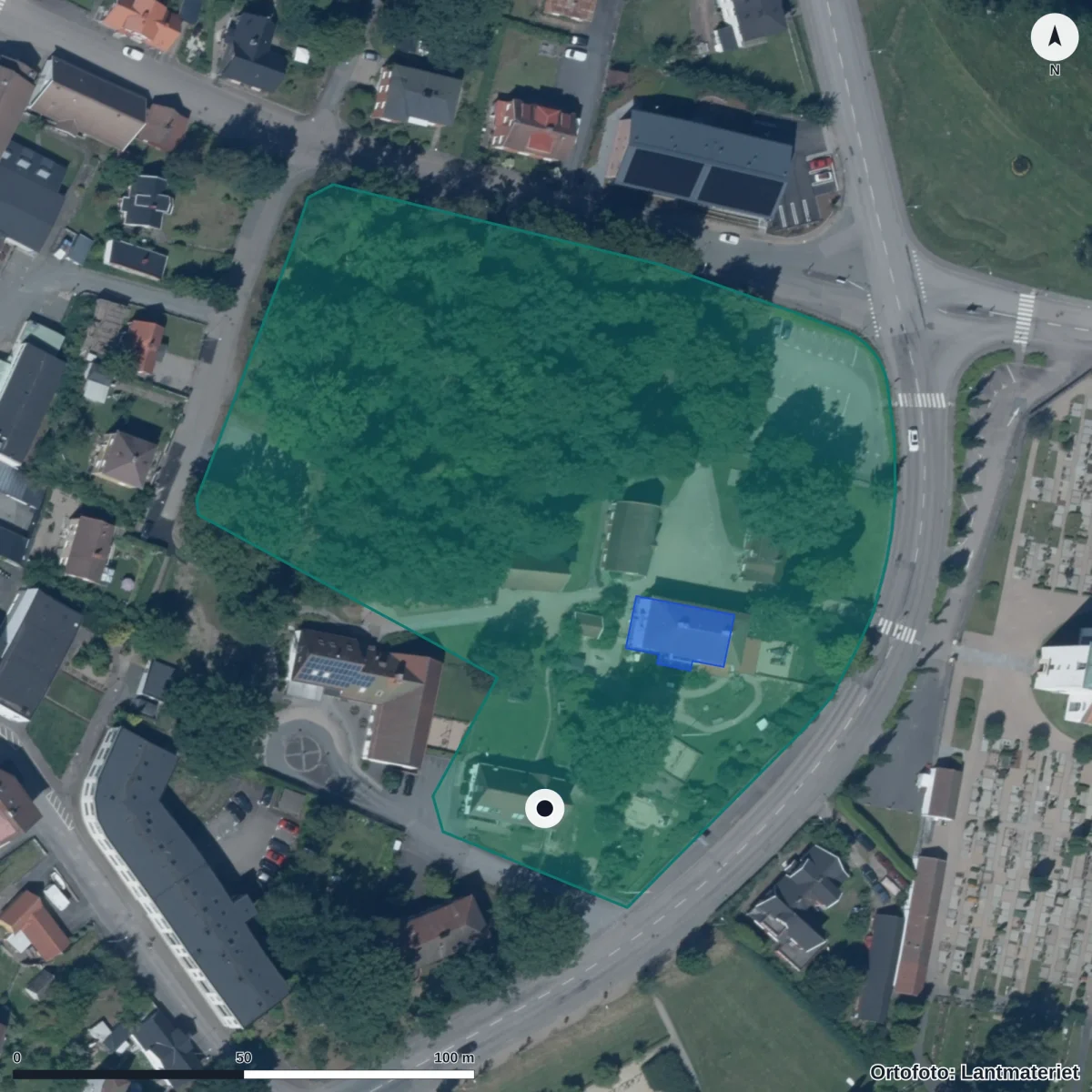Flygbild över Prästgårdens Förskola, ortofoto från Lantmäteriet