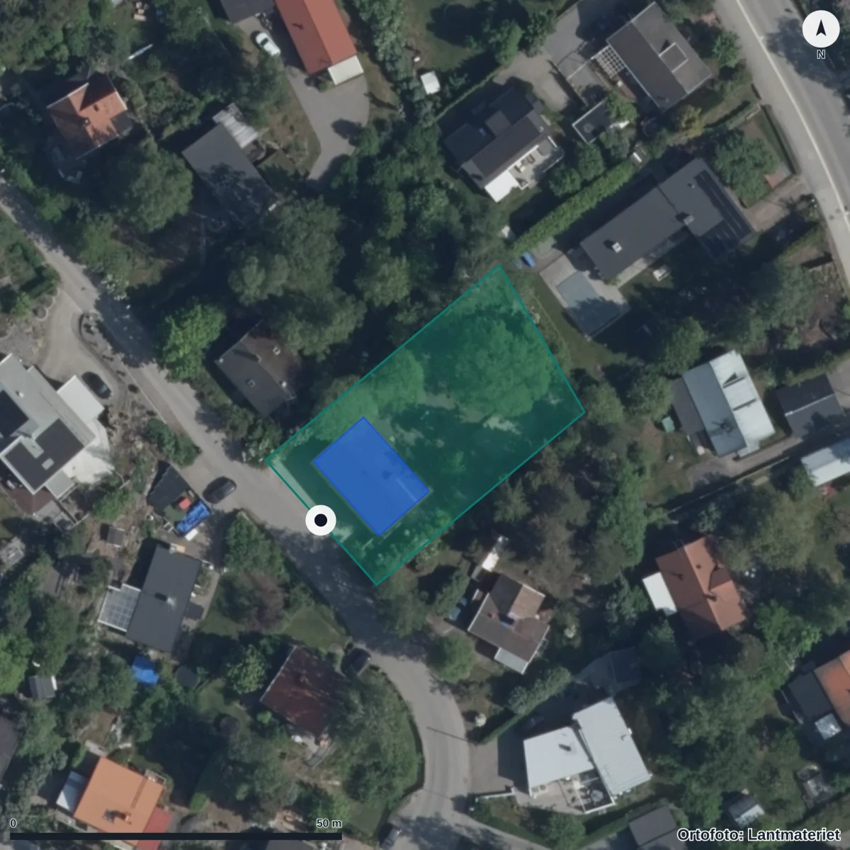Flygbild över Huddinge Montessoriförskola-tusenkedjan, ortofoto från Lantmäteriet