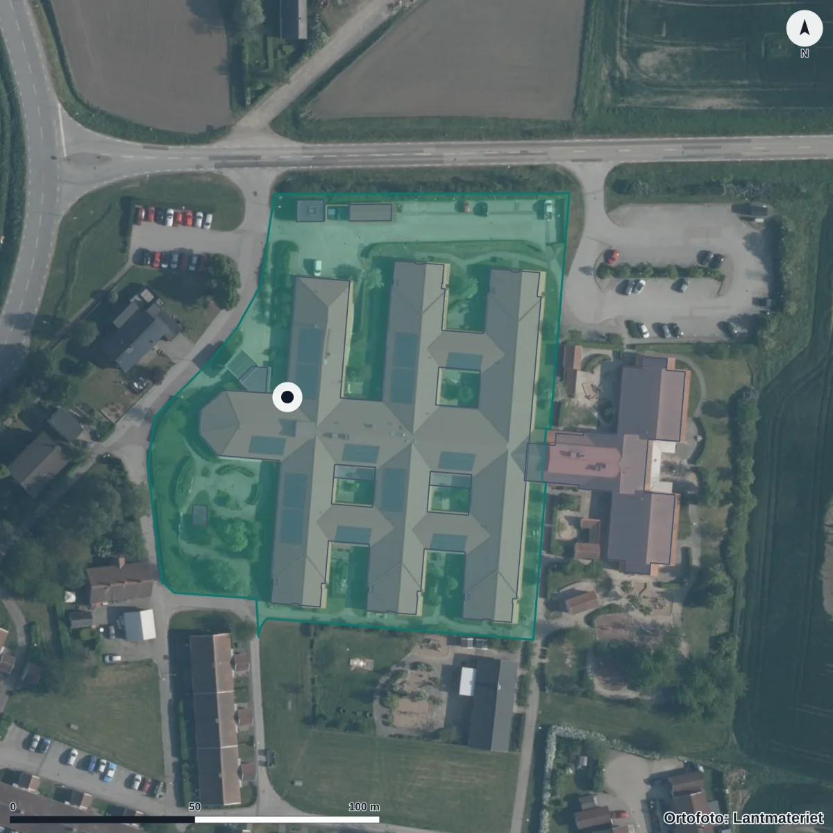 Flygbild över Bruksgårdens Förskola, ortofoto från Lantmäteriet