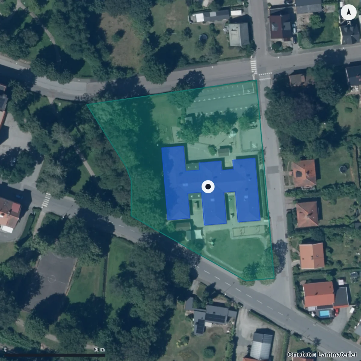 Flygbild över Lärkans Förskola, ortofoto från Lantmäteriet