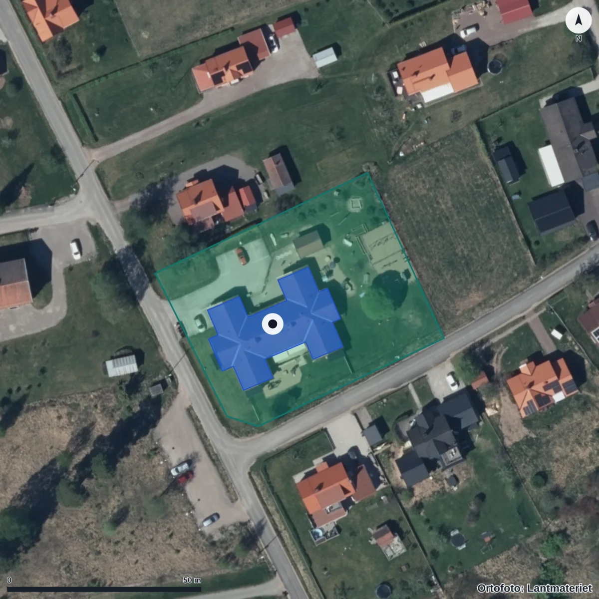 Flygbild över Västra Förskolan Solgården, ortofoto från Lantmäteriet