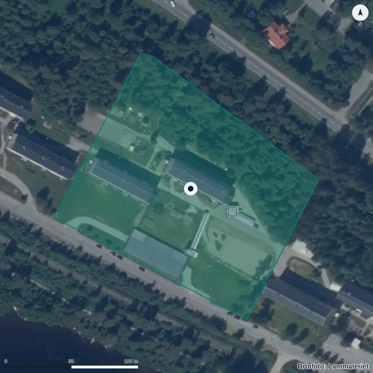 Flygbild över Regnbågens Förskola, ortofoto från Lantmäteriet