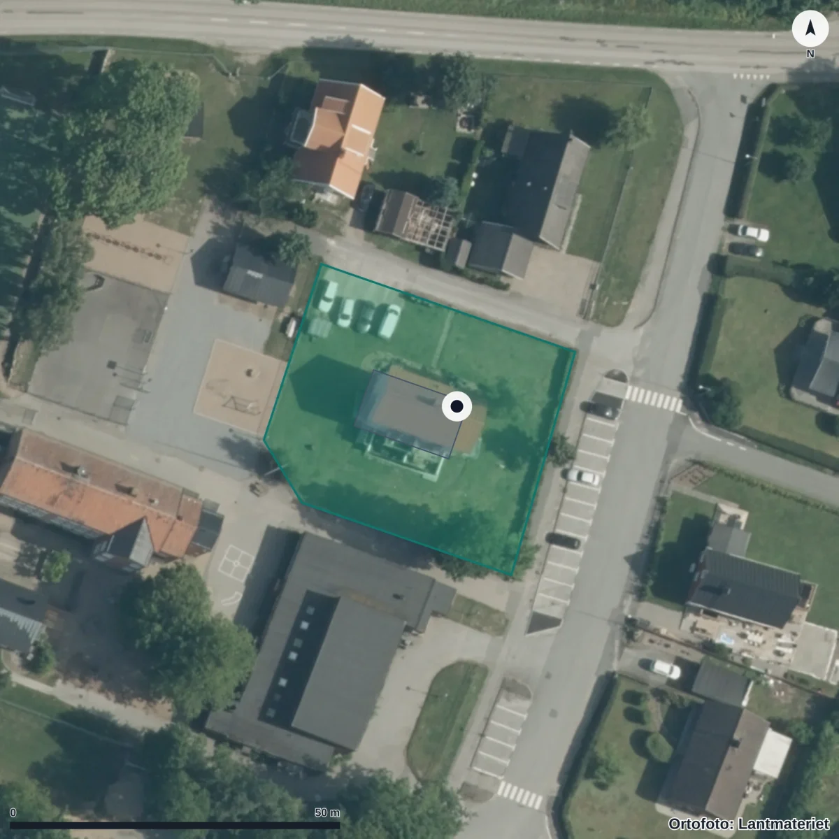 Flygbild över Hörviks Förskola, ortofoto från Lantmäteriet