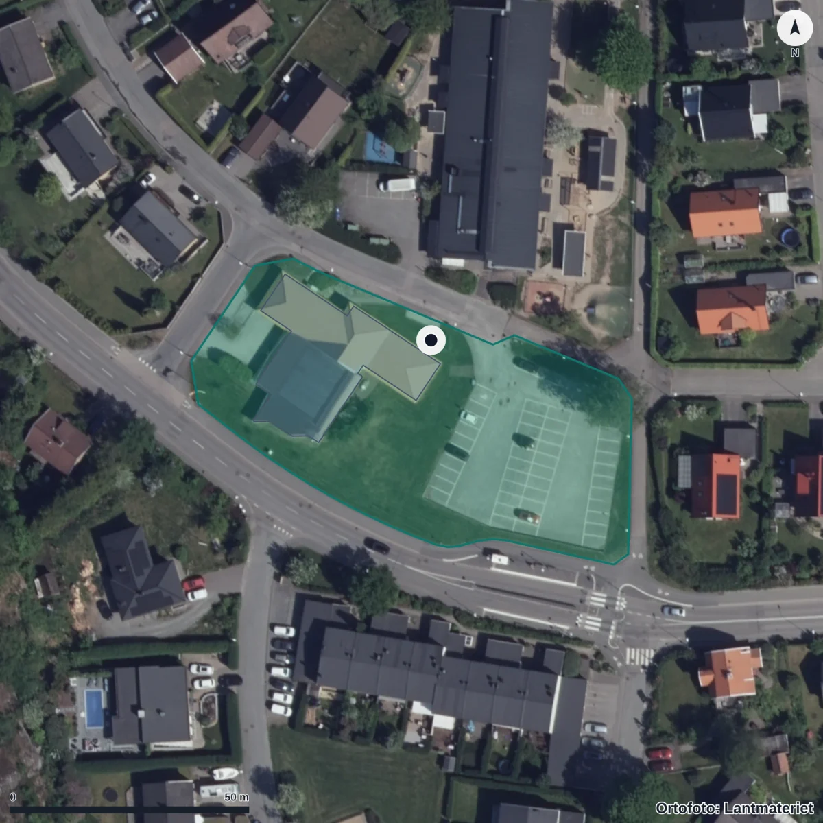 Flygbild över Lackarebäcks Förskola, ortofoto från Lantmäteriet
