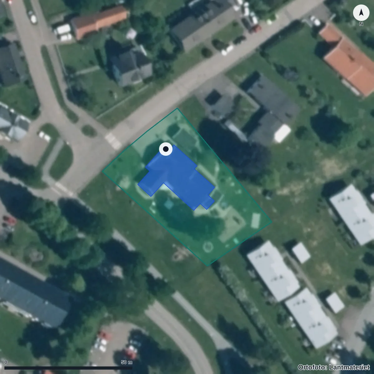 Flygbild över Förskolan Åsmyren, ortofoto från Lantmäteriet