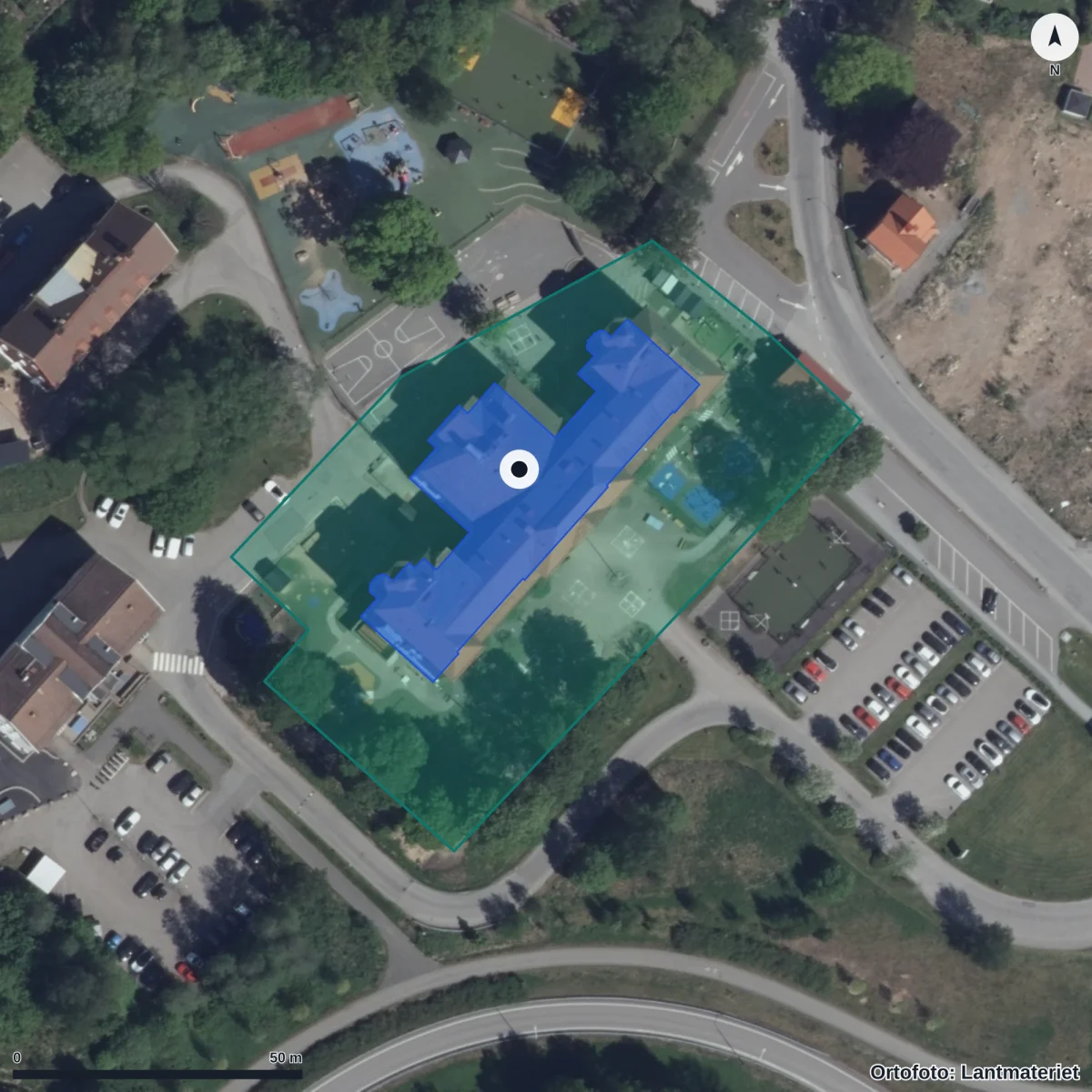 Flygbild över Malmen Montessori, ortofoto från Lantmäteriet