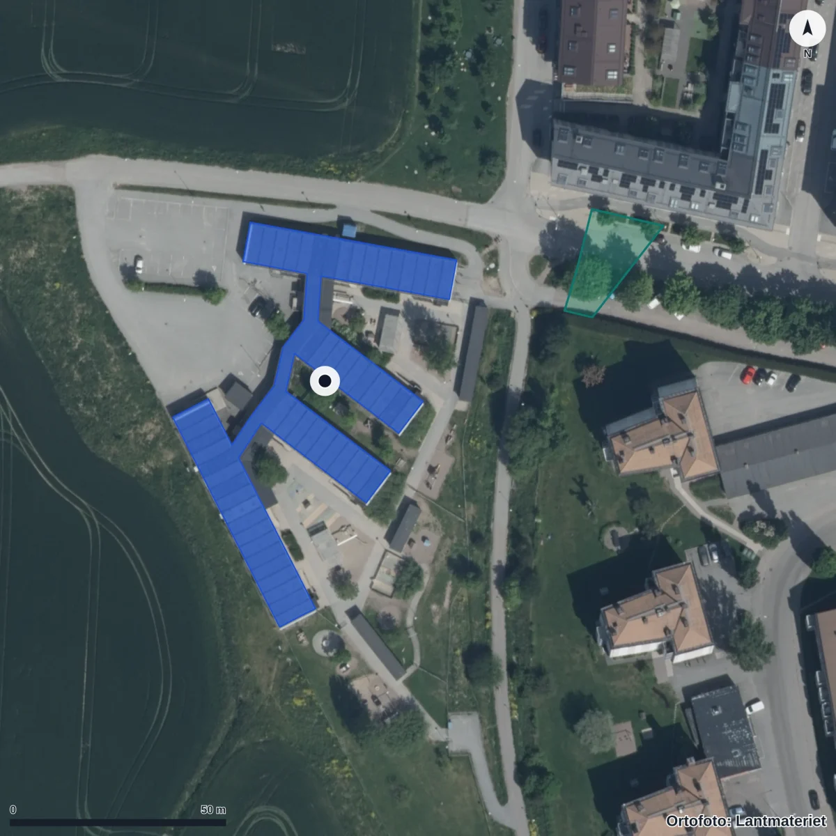 Flygbild över Hällby Förskola, ortofoto från Lantmäteriet