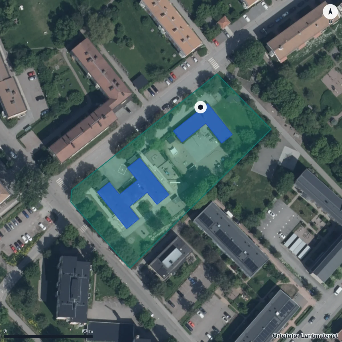Flygbild över Stabby Montessoriförskola, ortofoto från Lantmäteriet