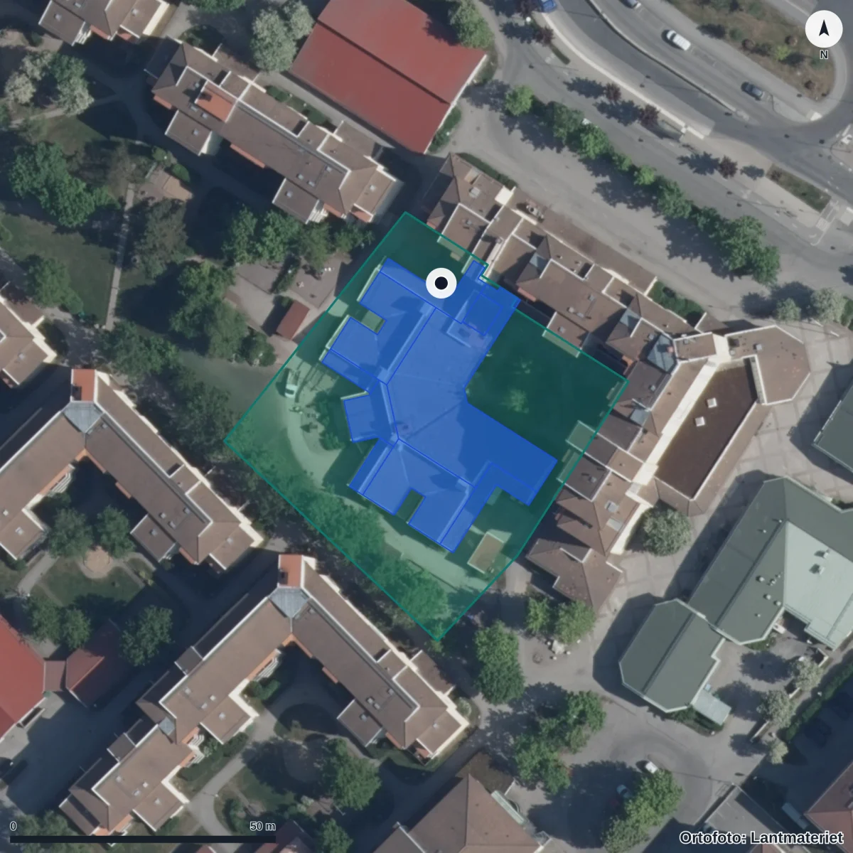 Flygbild över Helikoptervägens Förskola ,k,, ortofoto från Lantmäteriet