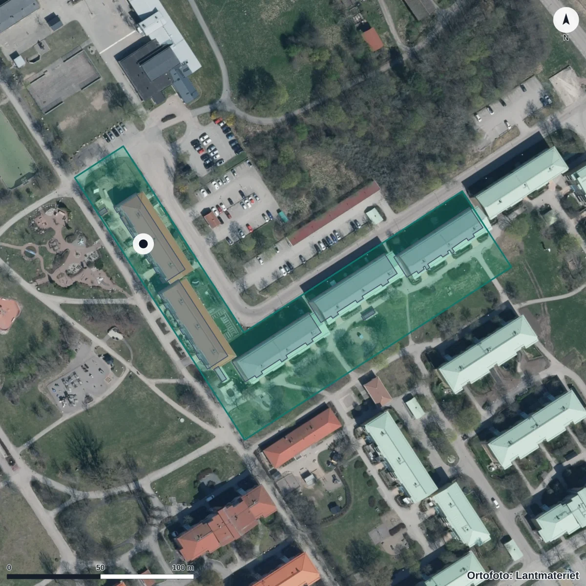 Flygbild över Förskolan Gunghästen, ortofoto från Lantmäteriet