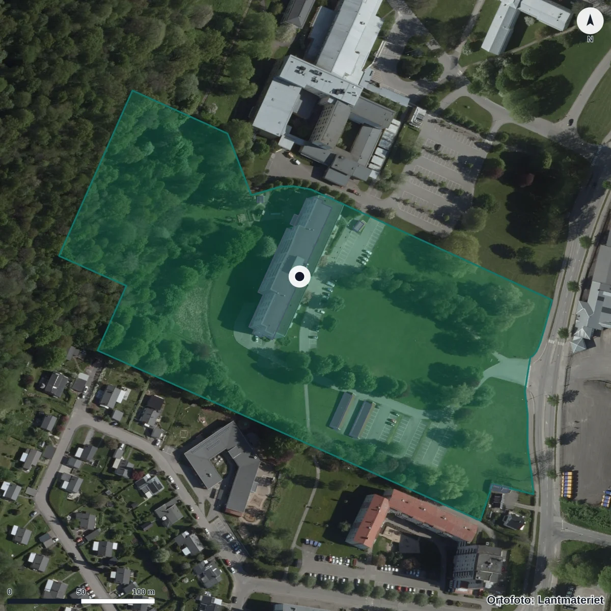 Flygbild över Fölungen Förskola, ortofoto från Lantmäteriet