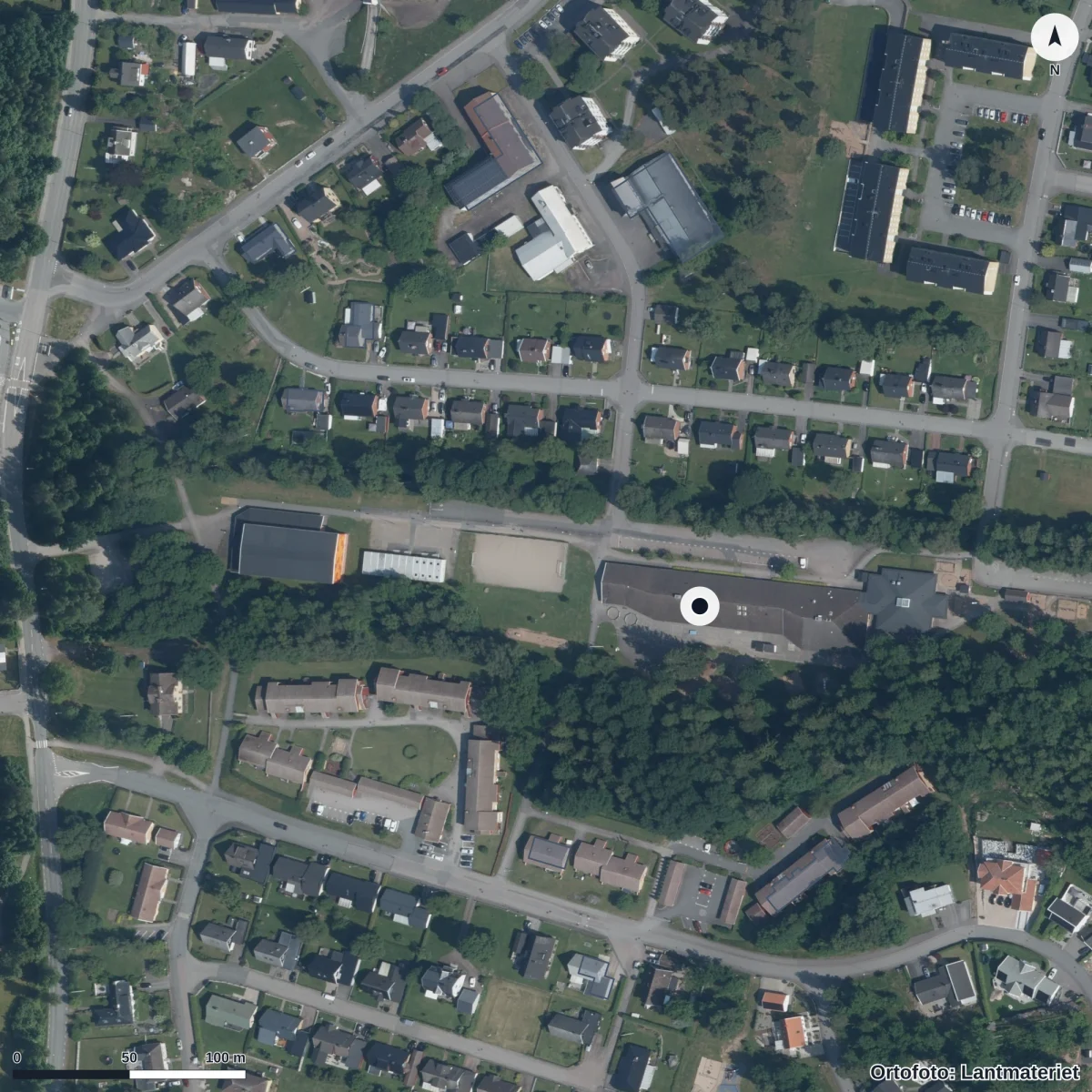 Flygbild över Törås Förskola, ortofoto från Lantmäteriet