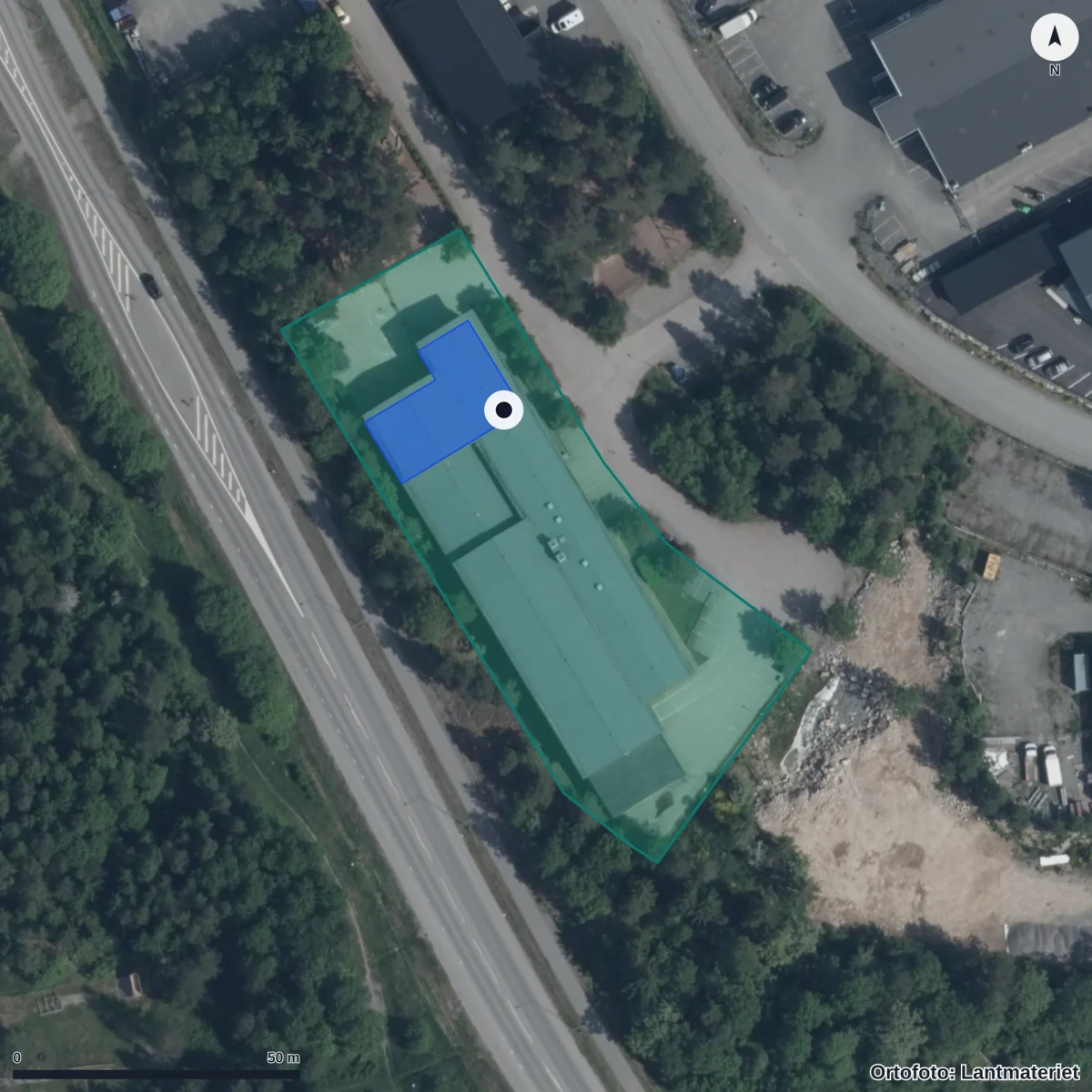Flygbild över Ballongens Montessoriförskola, ortofoto från Lantmäteriet