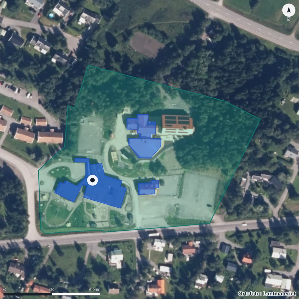 Flygbild över Fjällbackens Förskola, ortofoto från Lantmäteriet