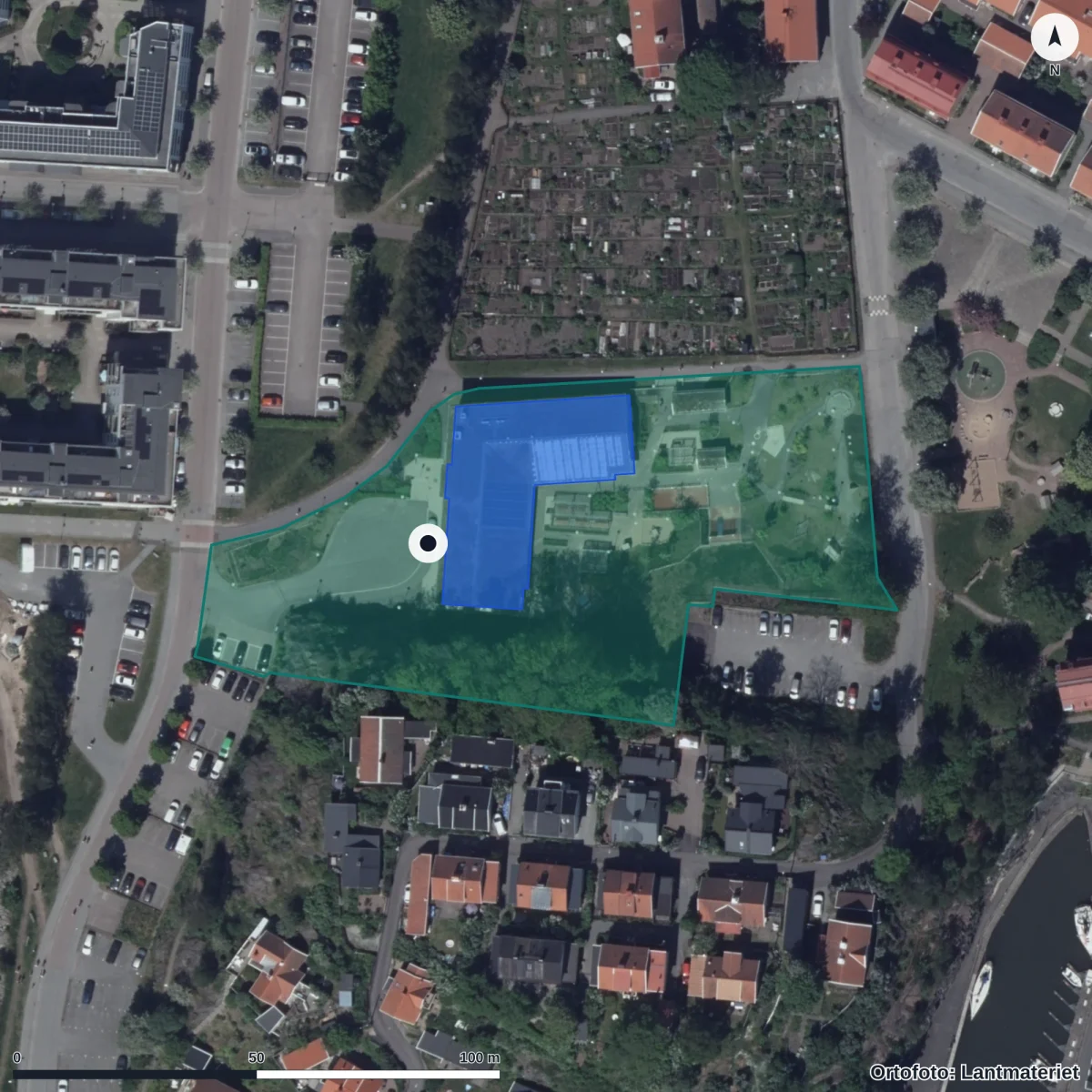 Flygbild över Miraallén 64 Förskola, ortofoto från Lantmäteriet