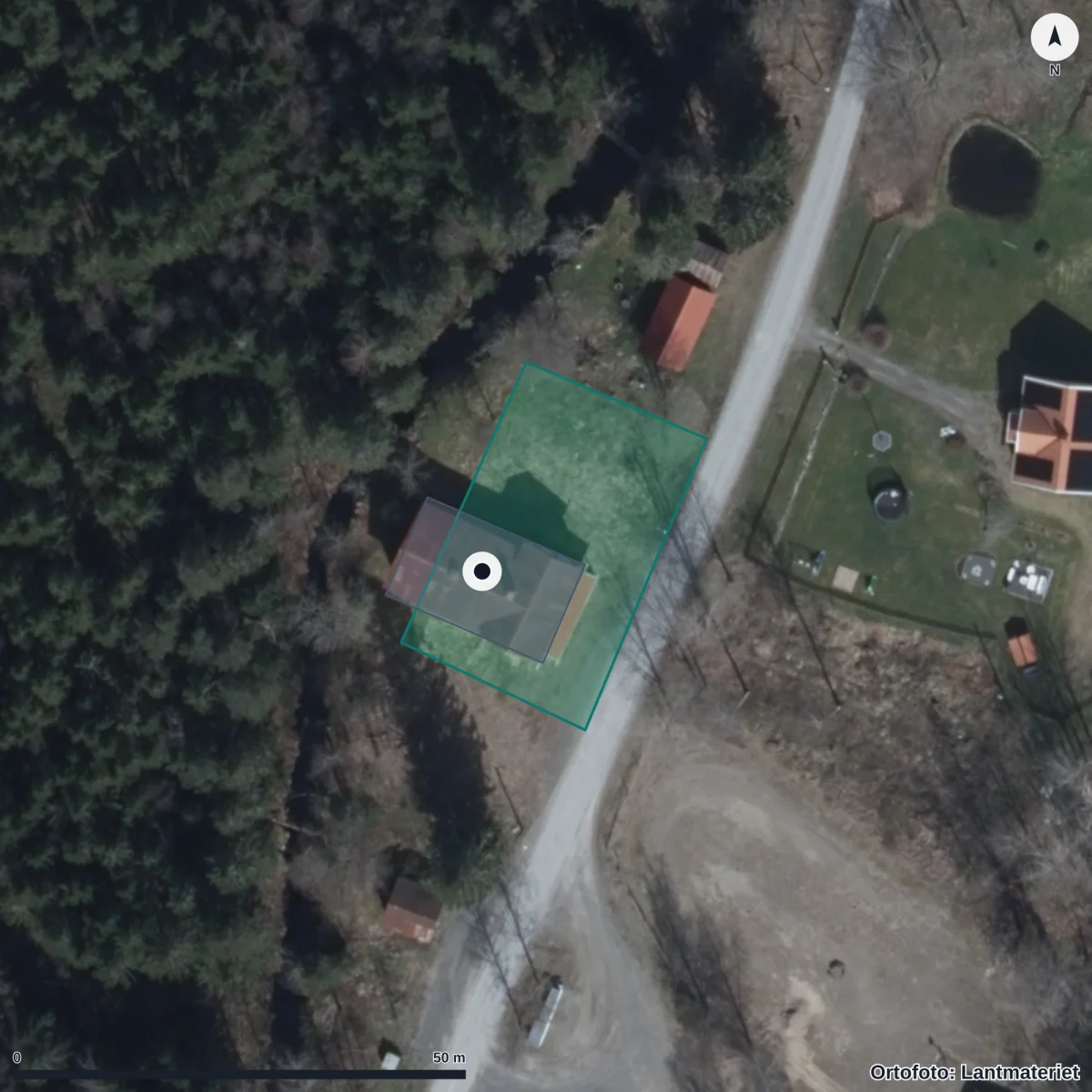 Flygbild över Dalkarlsbergs Förskola, ortofoto från Lantmäteriet