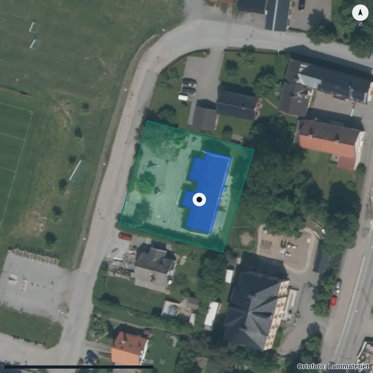 Flygbild över Solrosens Förskola, ortofoto från Lantmäteriet