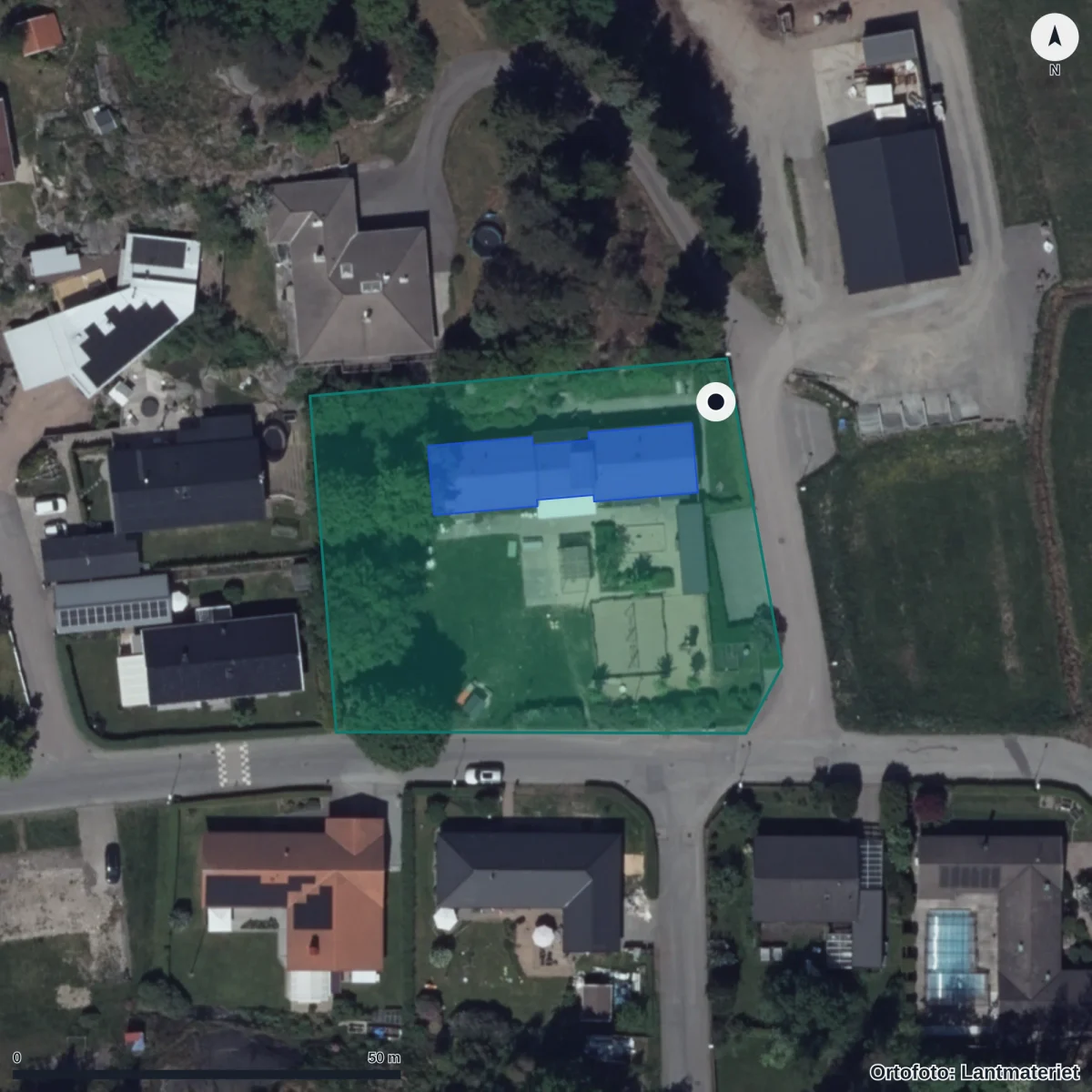 Flygbild över Lekstugan, ortofoto från Lantmäteriet