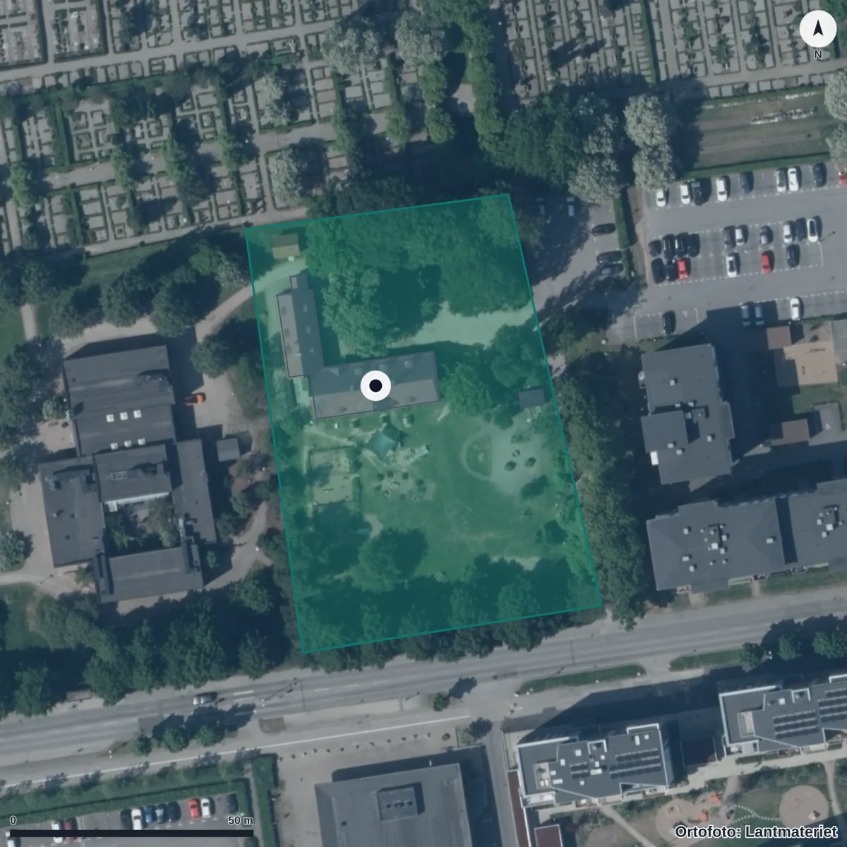 Flygbild över Förskolan Prästkragen, ortofoto från Lantmäteriet