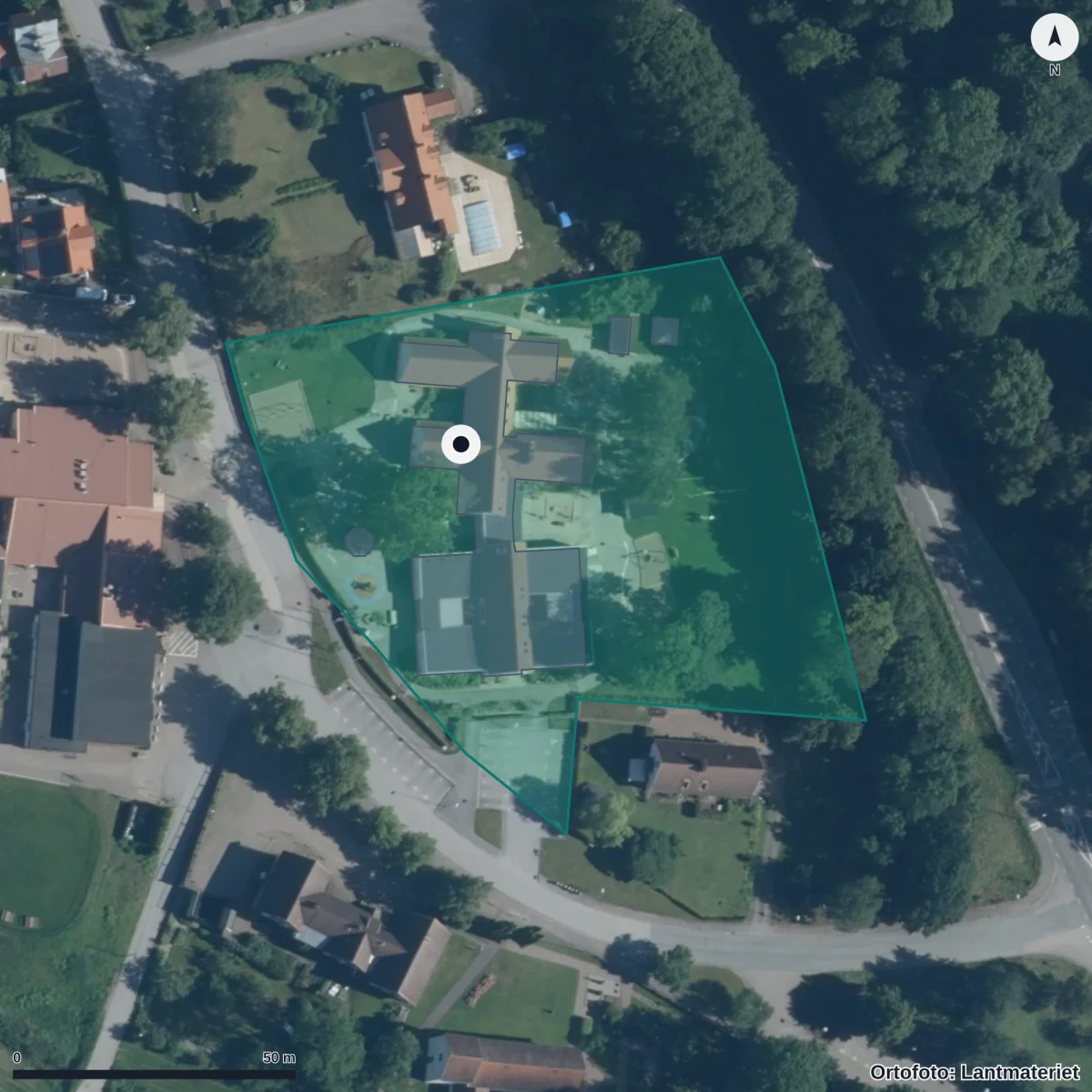 Flygbild över Björkhäll, ortofoto från Lantmäteriet